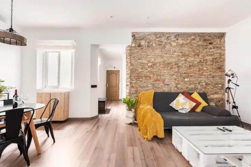 Apartamento Antares Edificio Centrico De 1800 Málaga Dış mekan fotoğraf