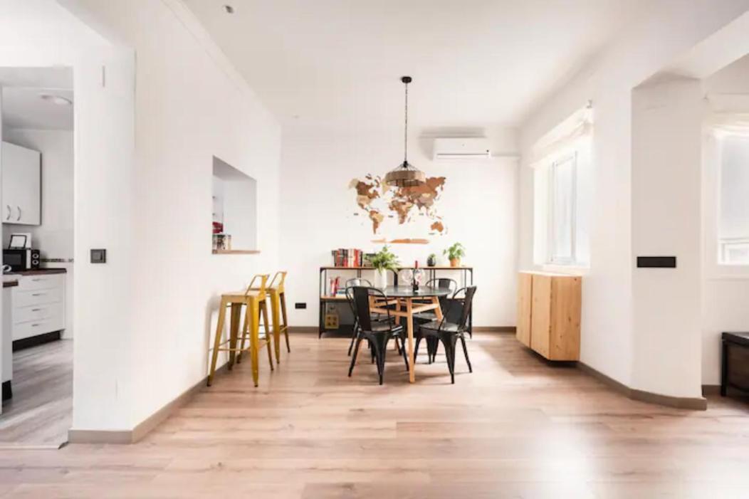 Apartamento Antares Edificio Centrico De 1800 Málaga Dış mekan fotoğraf